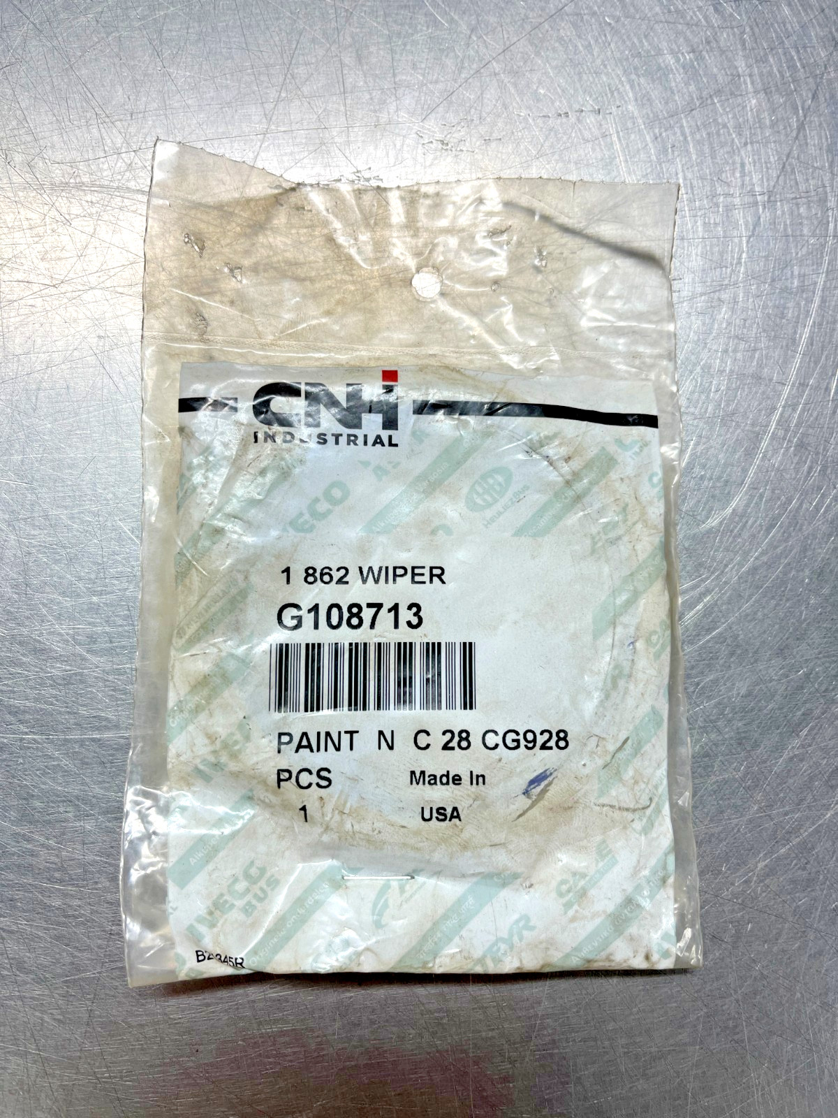 G108713   Genuine OEM  CNH  Case  WIPER  SEAL