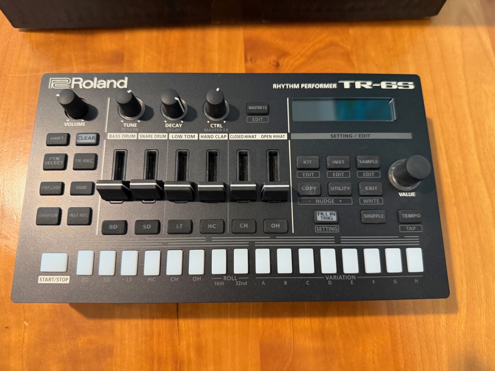 Roland TR-6S Compact Drum Machine - Black