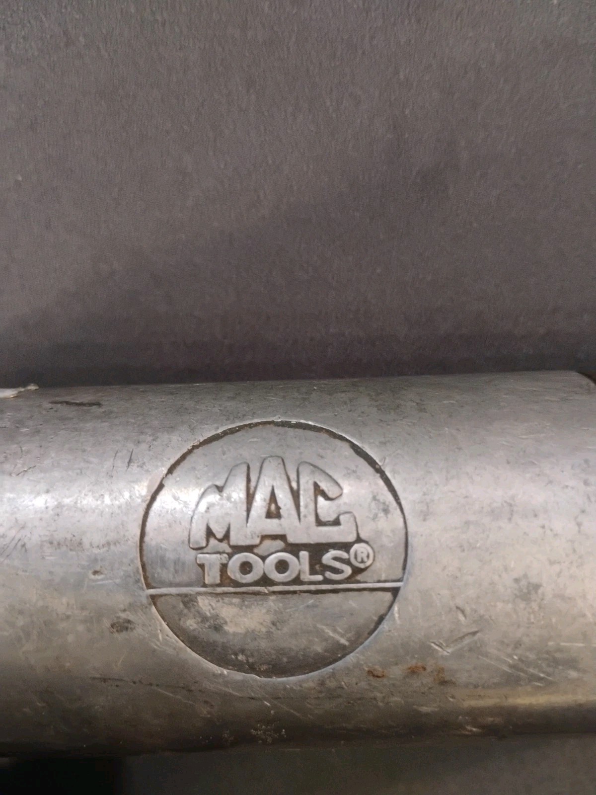 Mac Tools 4.5” Air Disc Grinder Model No. AG4500A