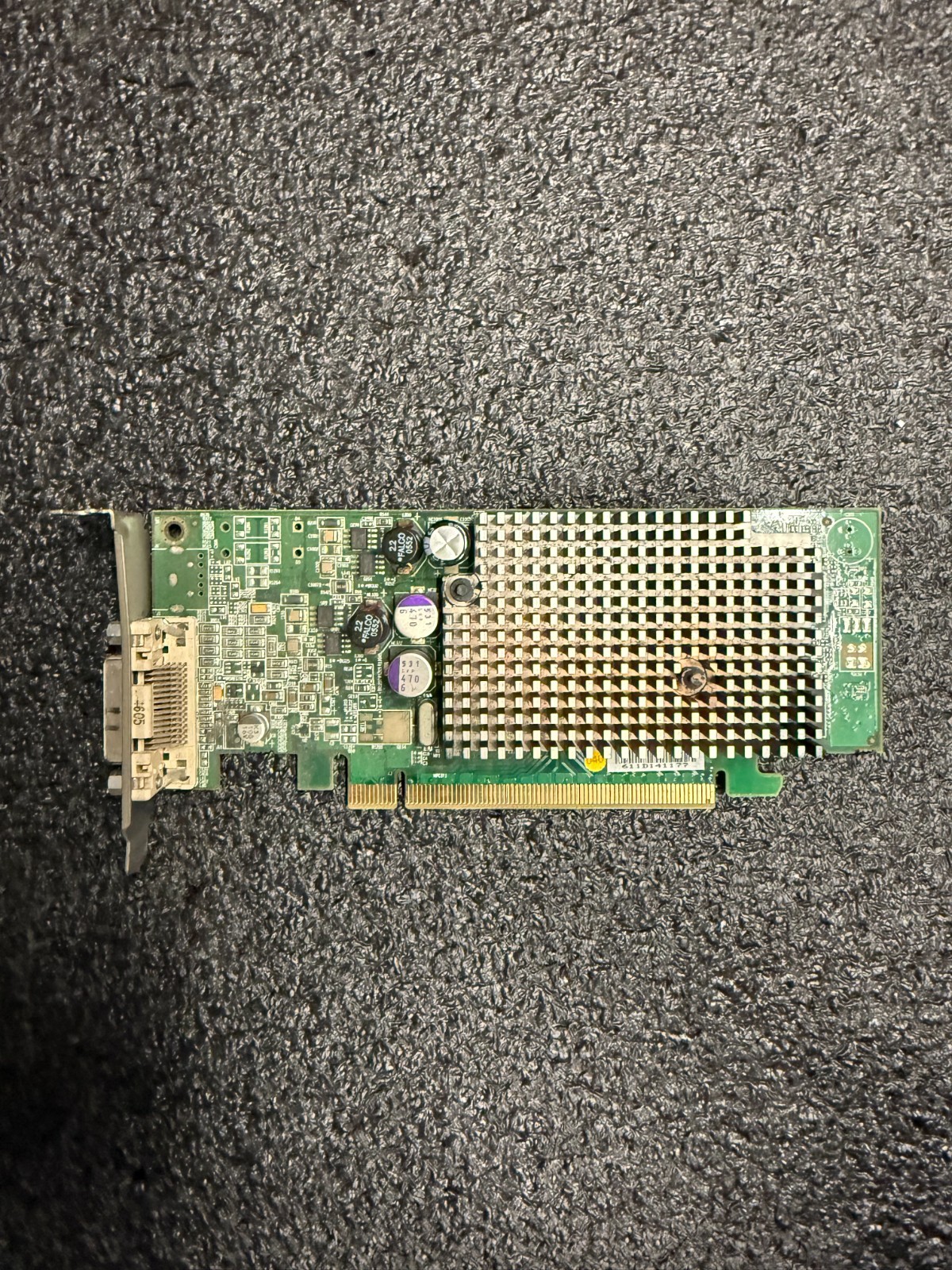 CN-0G9184-69702 Pro 256MB PCI Express Video Graphics Card