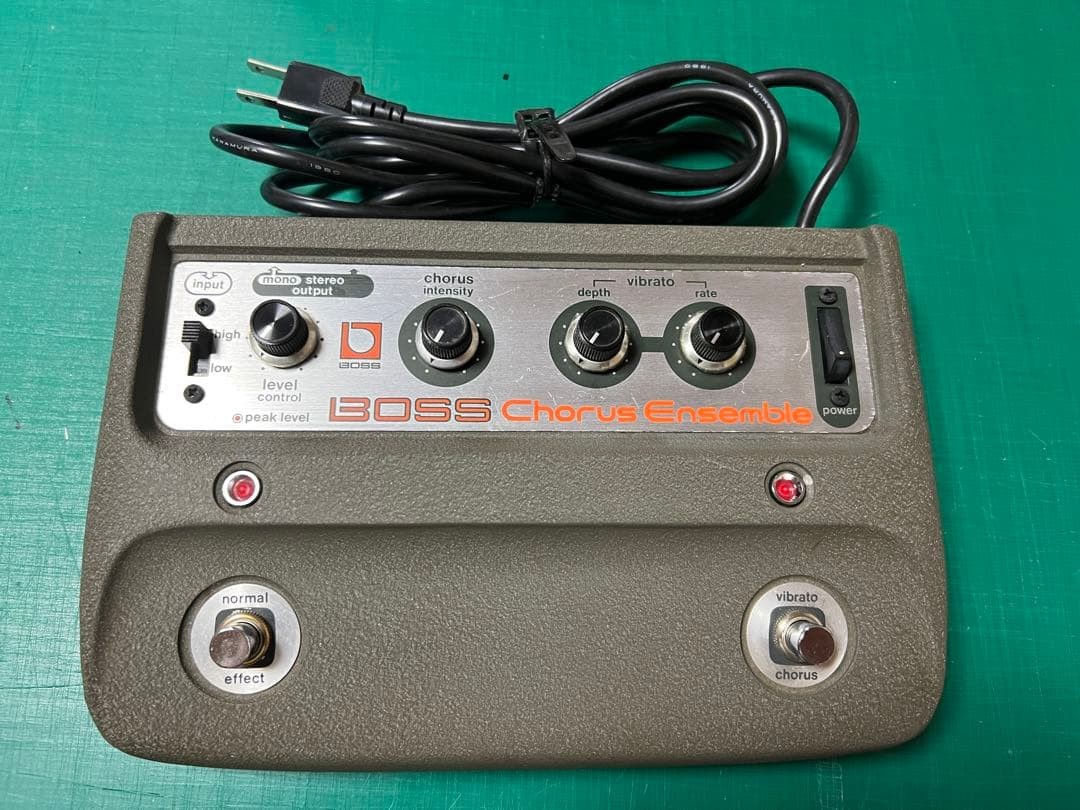 BOSS CE-1 Chorus Ensemble