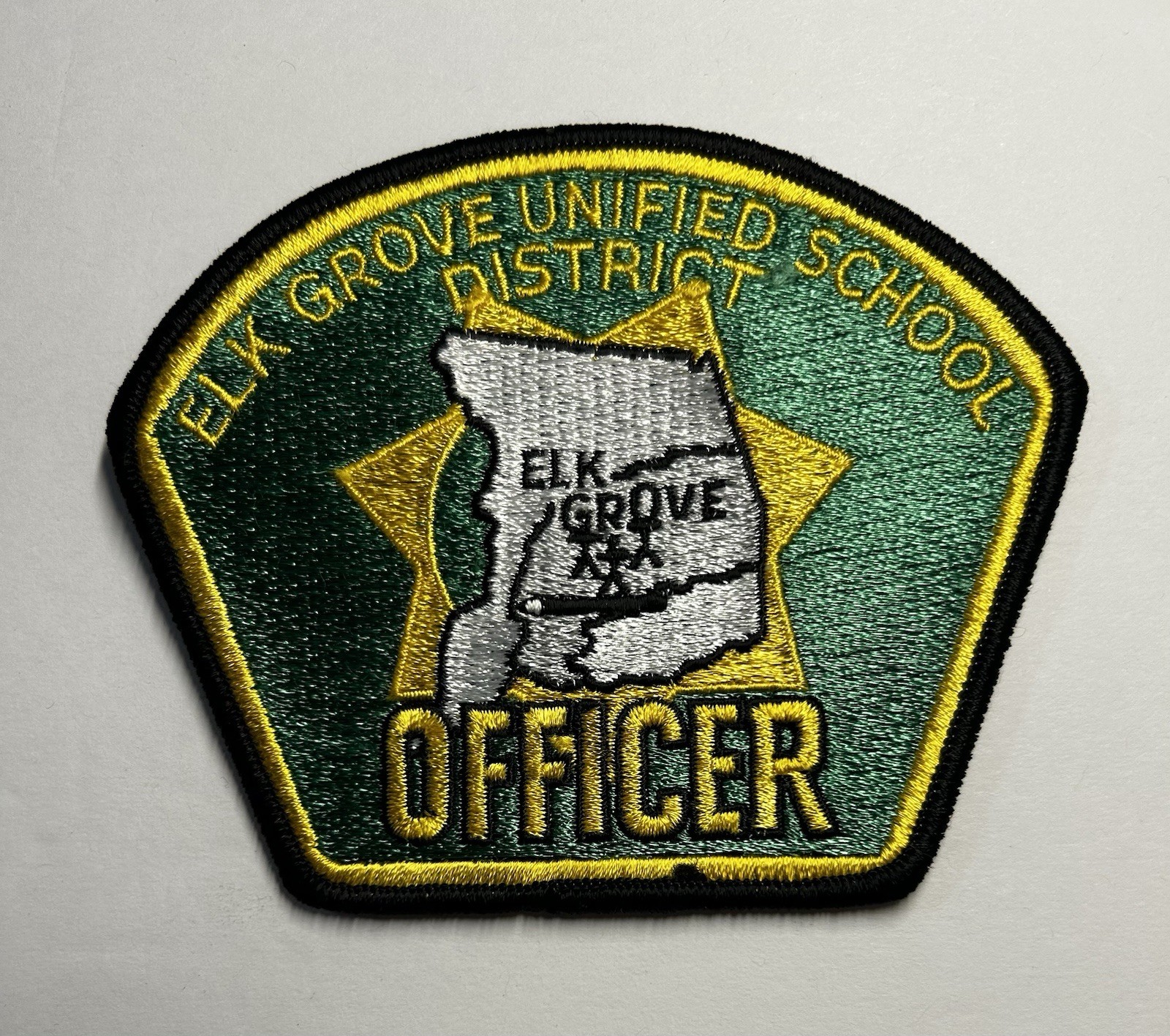 CALIFORNIA ELK GROVE UNIFIED SCHOOL DISTRICT OFFICER PATCH SACRAMENTO CO #PDD47