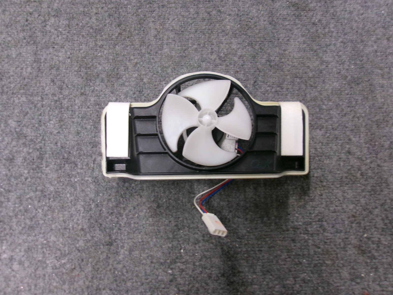 W11396715 WHIRLPOOL EVAPORATOR FAN