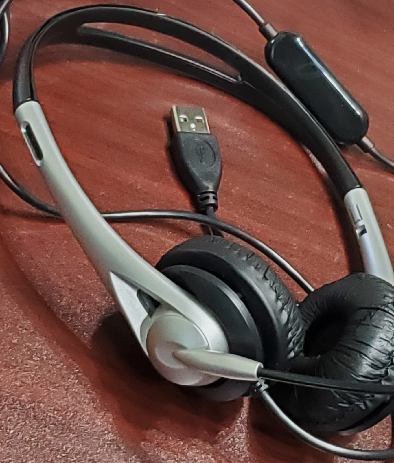 Rosetta Stone Headset with Microphone USB New Sealed Bulk Pack Qty 20 available