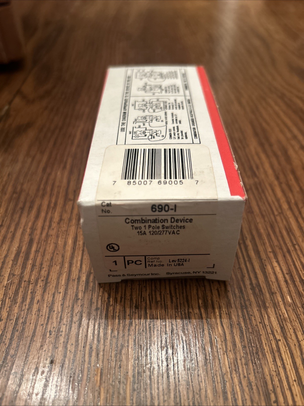 Pass & Seymour Legrand 690-I Combination Device 2 1 Pole Switch 15A 120/277VAC