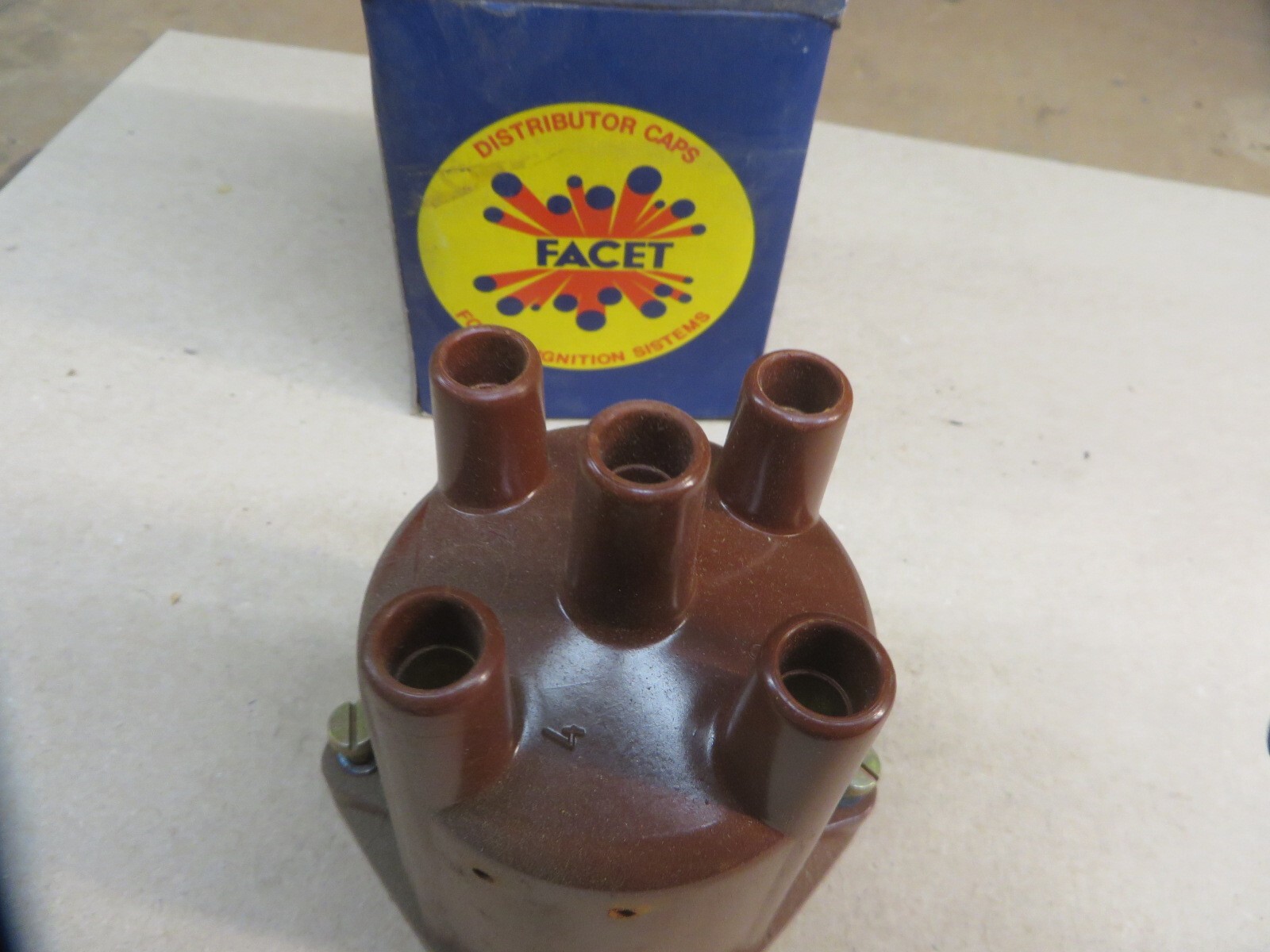 DISTRIBUTOR CAP FACET REPLACES FIAT OEM # 9916443 vintage new N O S