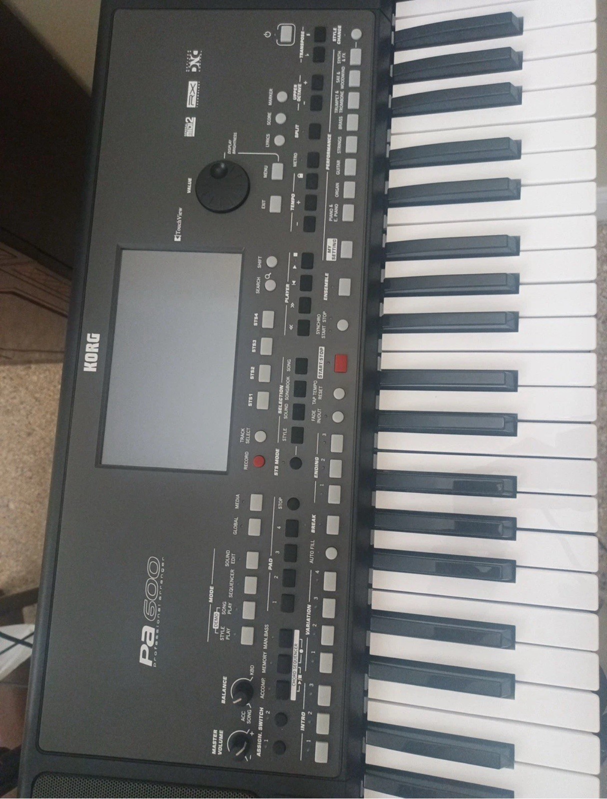 Korg PA-600 61-Key Portable Professional Arranger Workstation