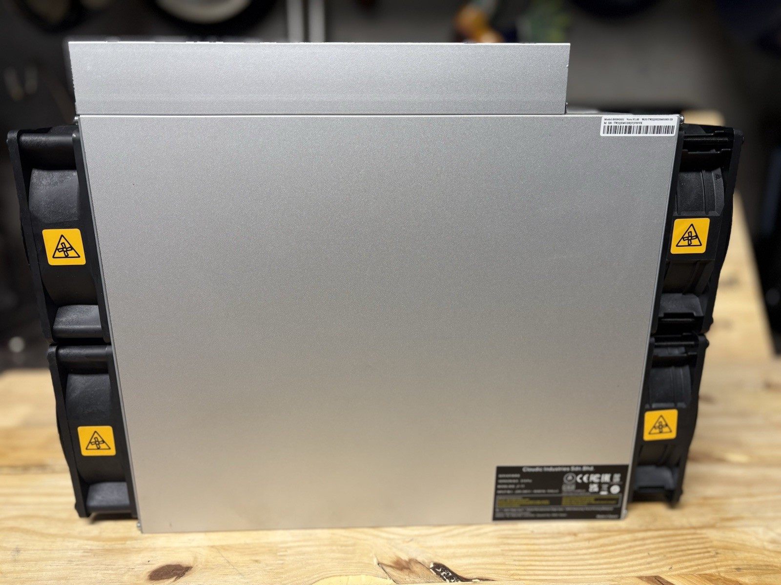 Bitmain AntMiner S19_Pro (96Th) Bitcoin Mining Machine
