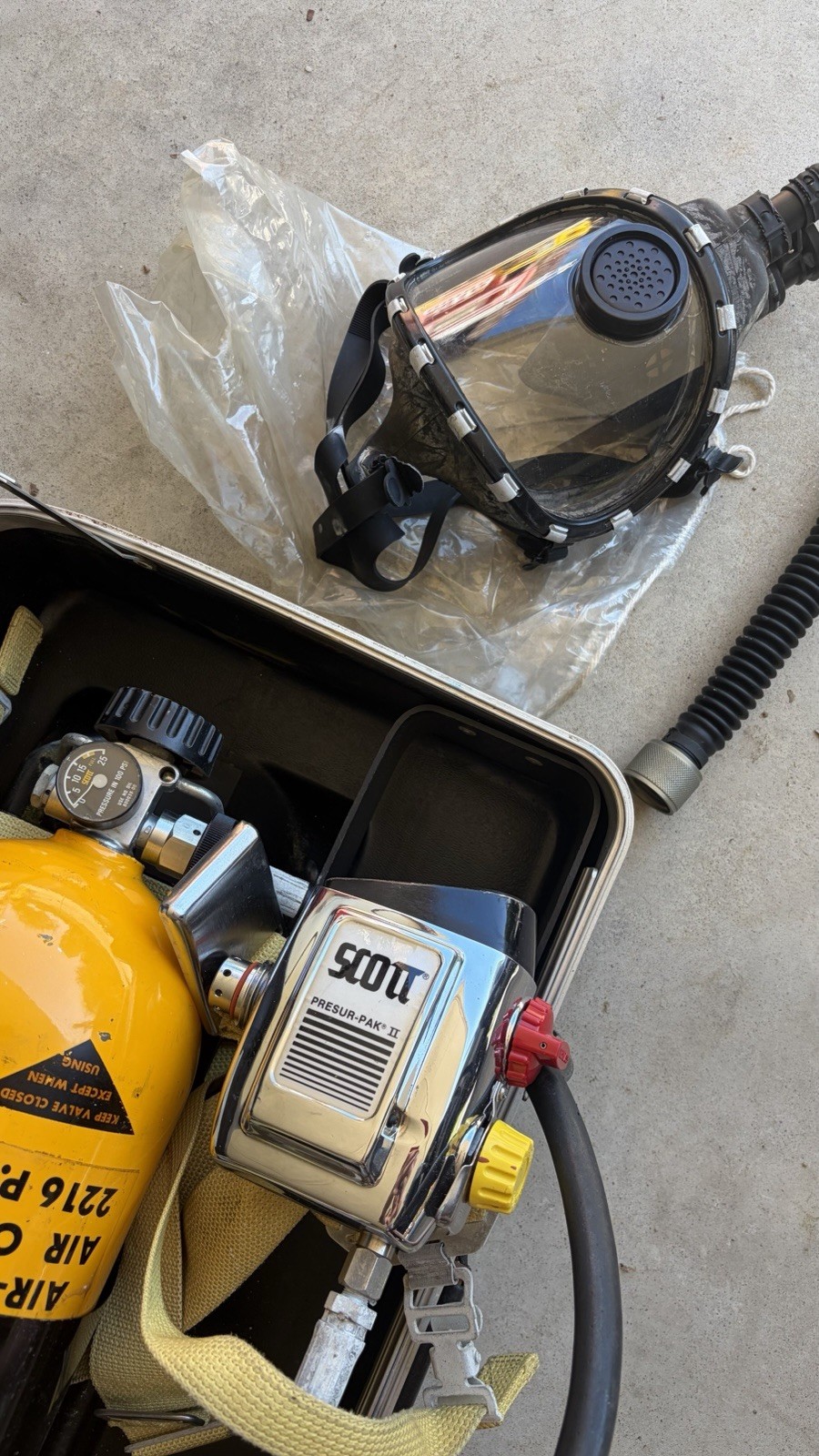 Vintage Scott Scba Airpack With Case