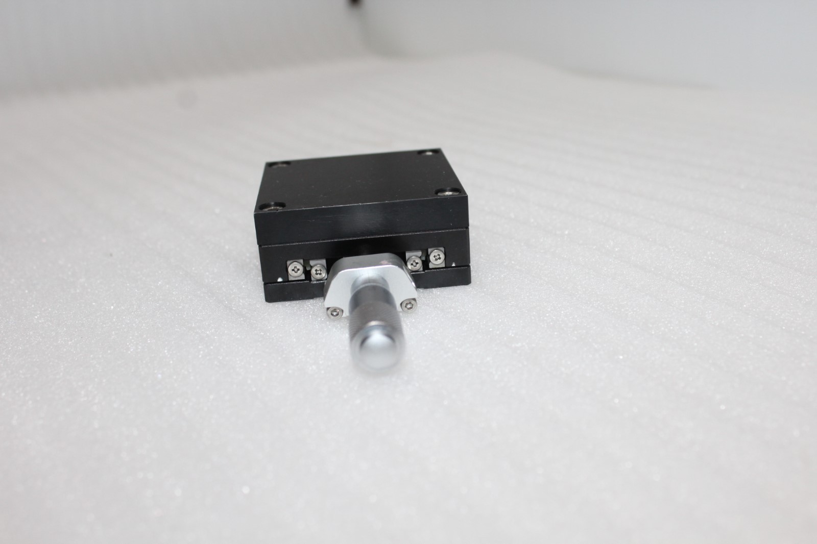 Sigma koki X-axis Linear Stage Table 60x60mm Stroke Length +/- 8mm & Base Holder