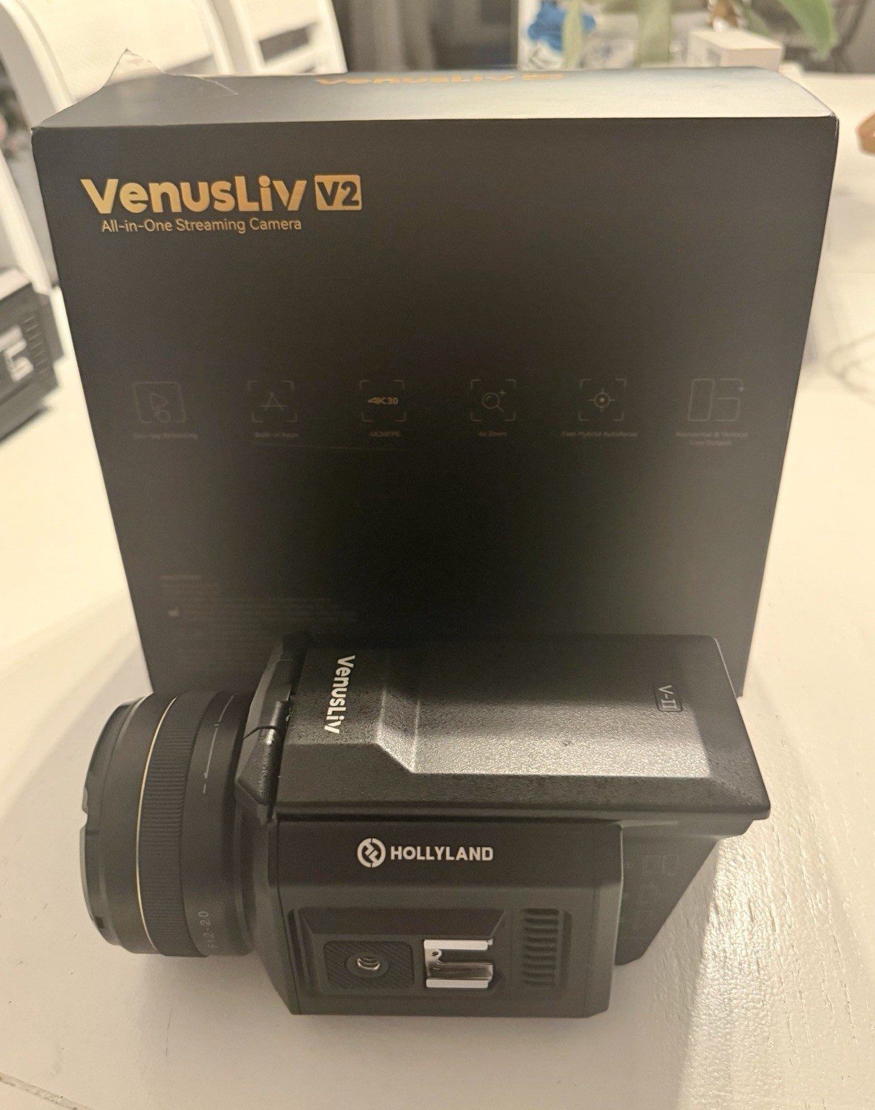 Awesome Hollyland VenusLiv V2 Streaming Camera!