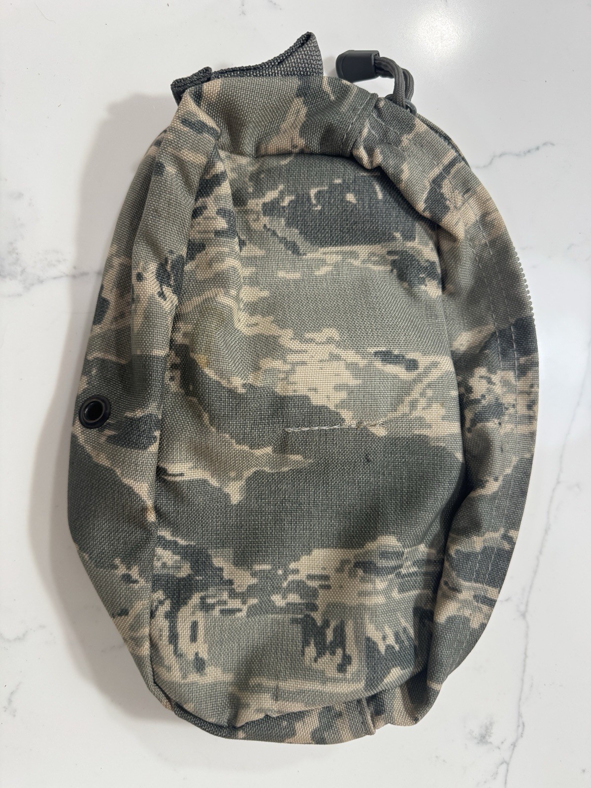 Small Camo Military Bag With Snaps On The Sides