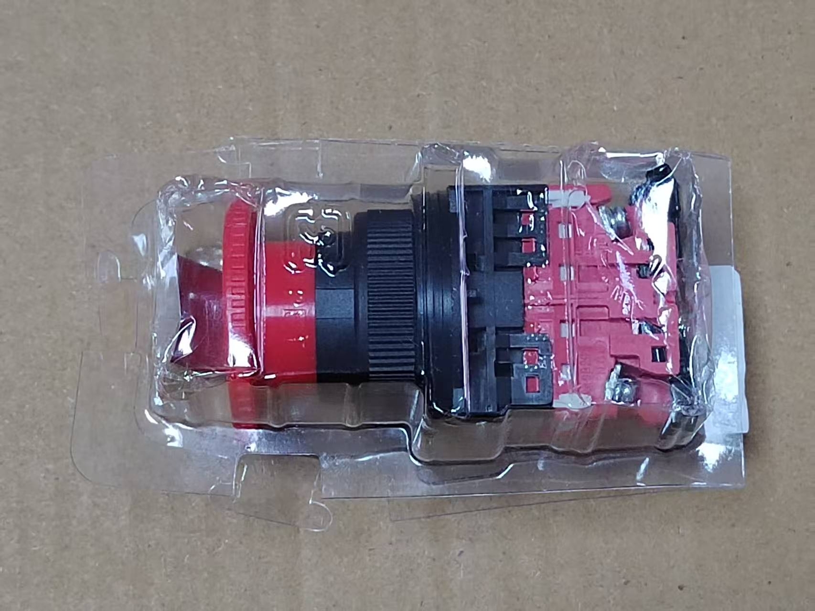 New 1PCS For Fuji Emergency Stop Button Switch AR30V2R-02R