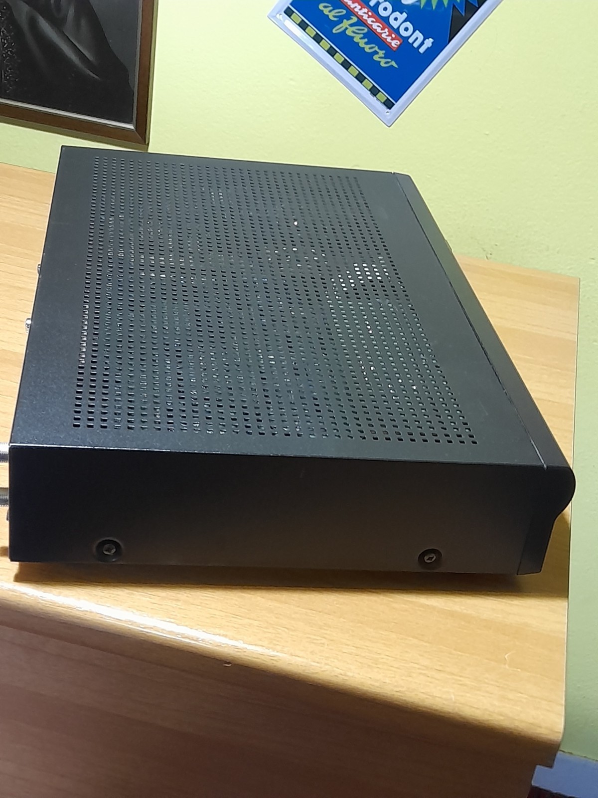GOLD BOX DECODER MODEL SMB 2700