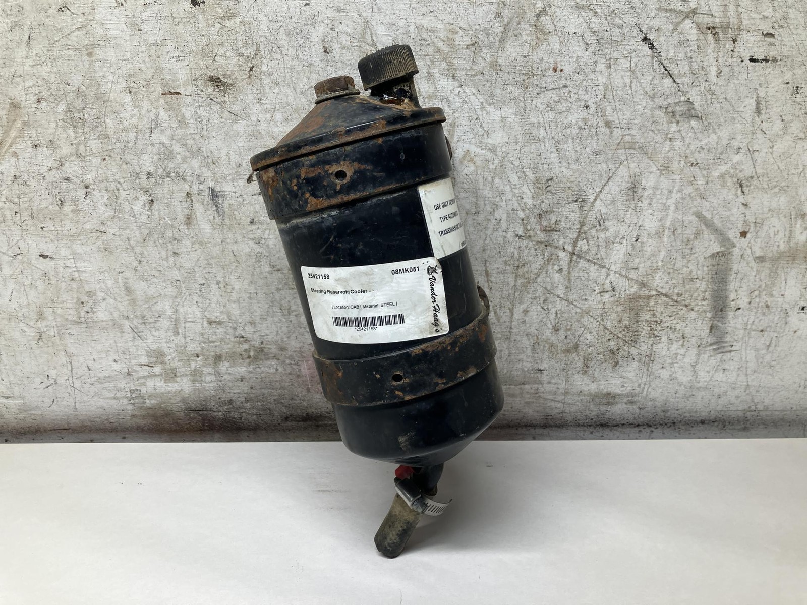 Mack CXU613 Power Steering Reservoir - Used | P/N 4MR3420AM