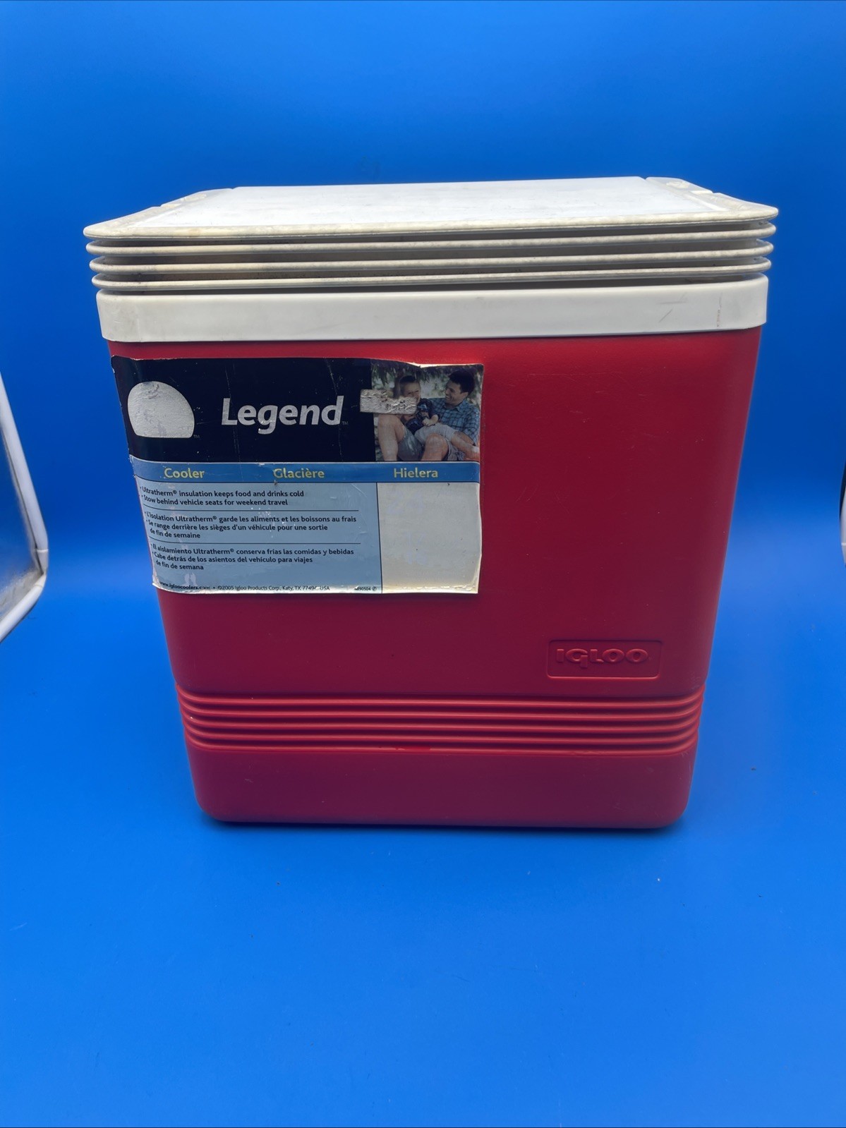 Igloo 43360 Stackable Red 24 Can Legend Cooler 17 qt.