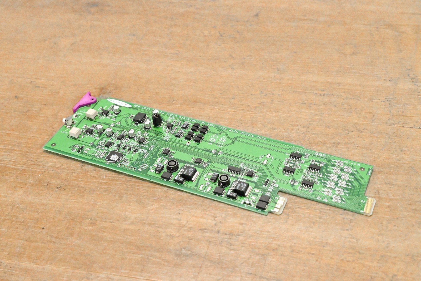 Miranda ADA-1033 Analog Audio Distribution Amplifier with Remote Gain CG0115B