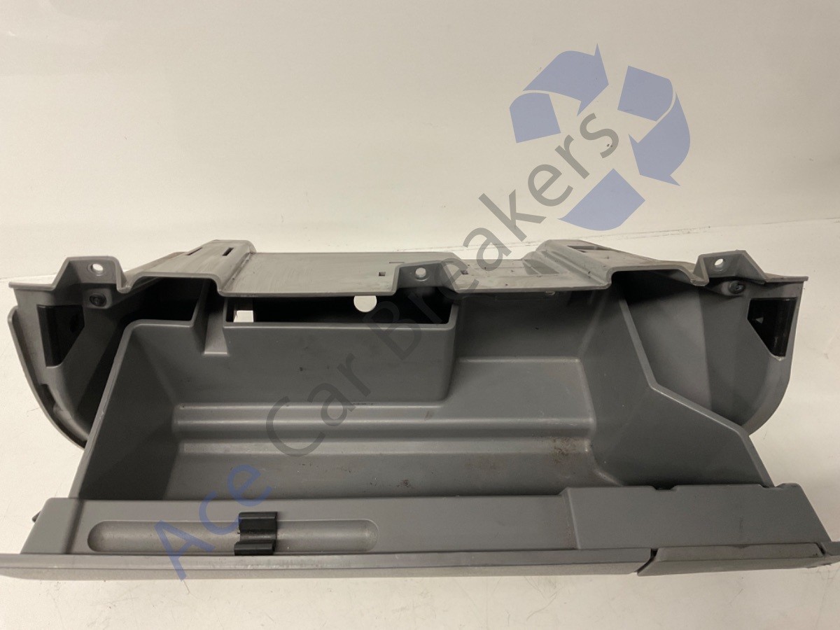 Volkswagen Crafter CR35 06-11 Pre-Facelift Glovebox