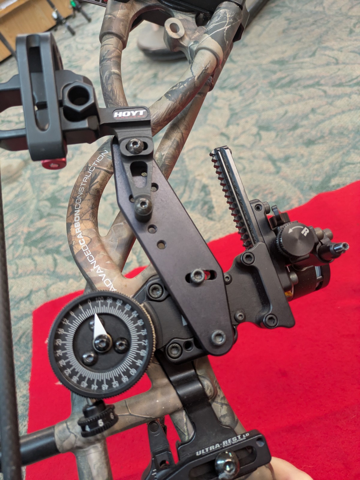 Hoyt Carbon Matrix Compound Bow