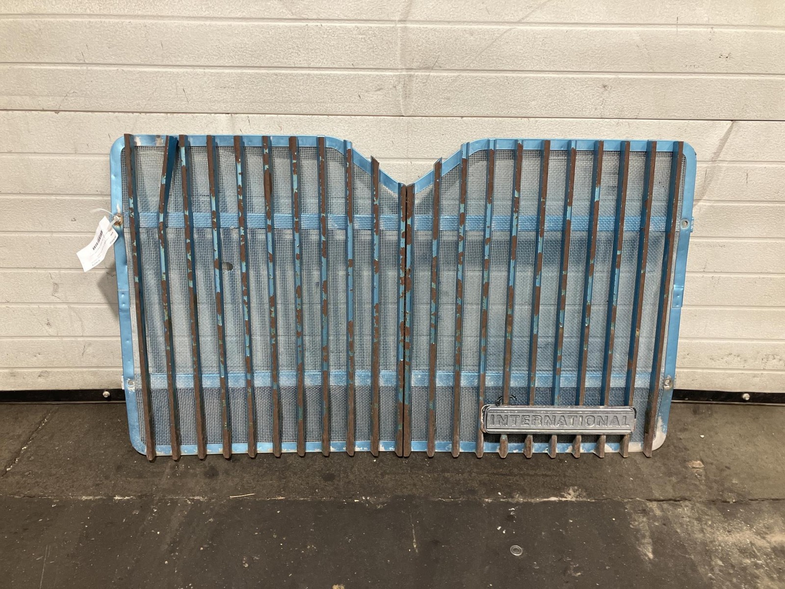 1997-2011 International 9100 Grille - Used