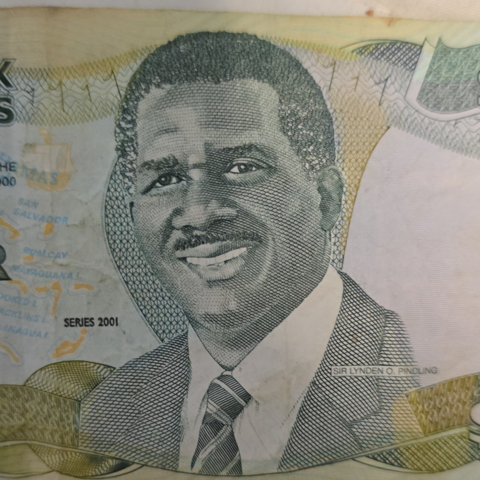 Bahamas $1 Banknote 2001 Series CK603565