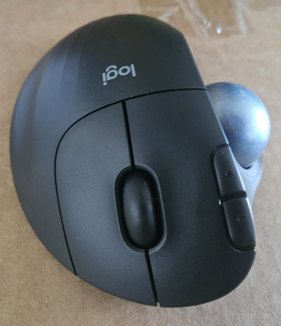 Logitech ERGO M575 Wireless Trackball Bluetooth Mouse Easy thumb control PC MAC