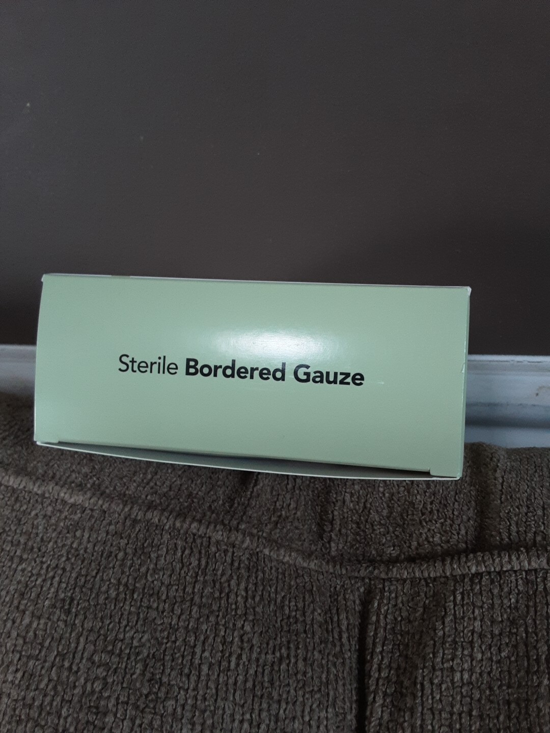 New-DermaRite Sterile Bordered Gauze 4"x4" (# 00262E) 25 Count