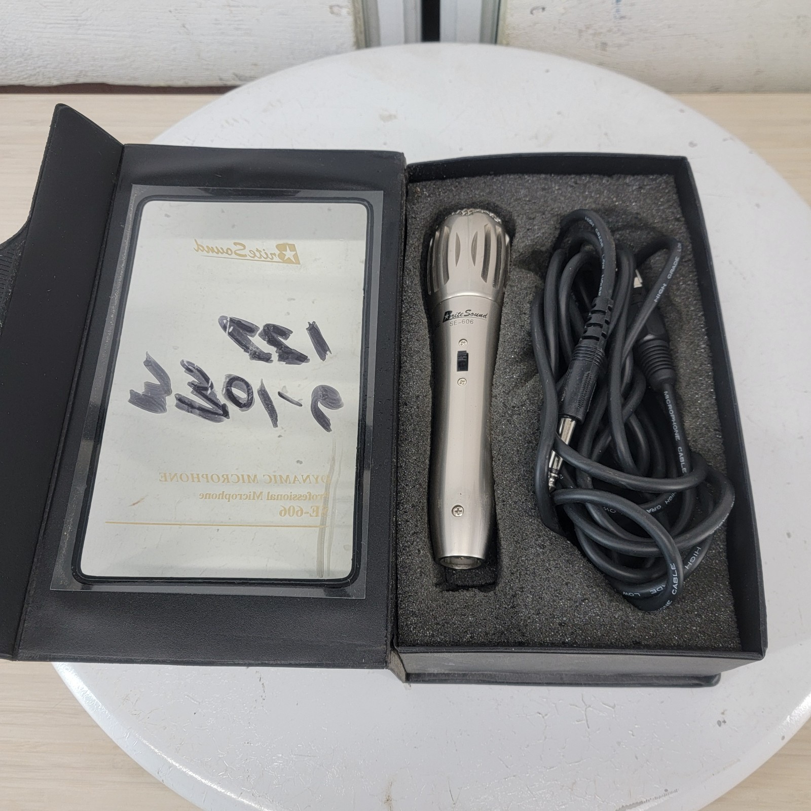 BriteSound SE-606 Dynamic Microphone w/ Cable Tested Working Boxed