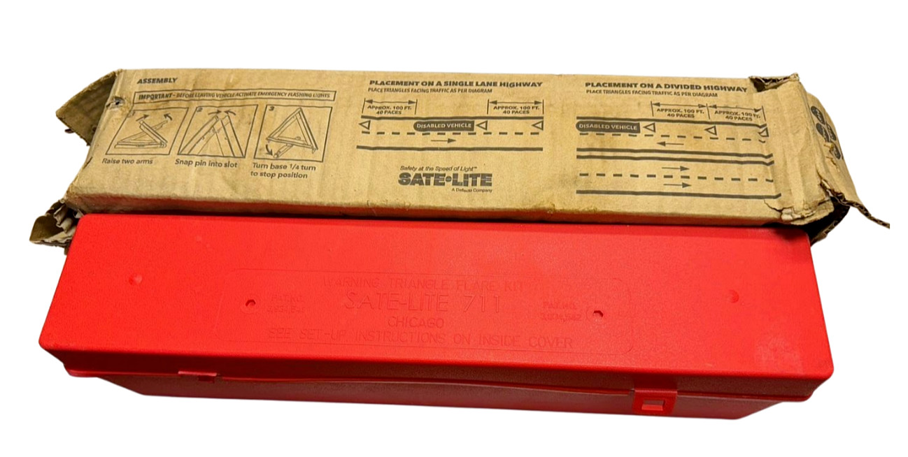 Sate-Lite 711 Warning 3-Triangle Flare Kit **Free Shipping**