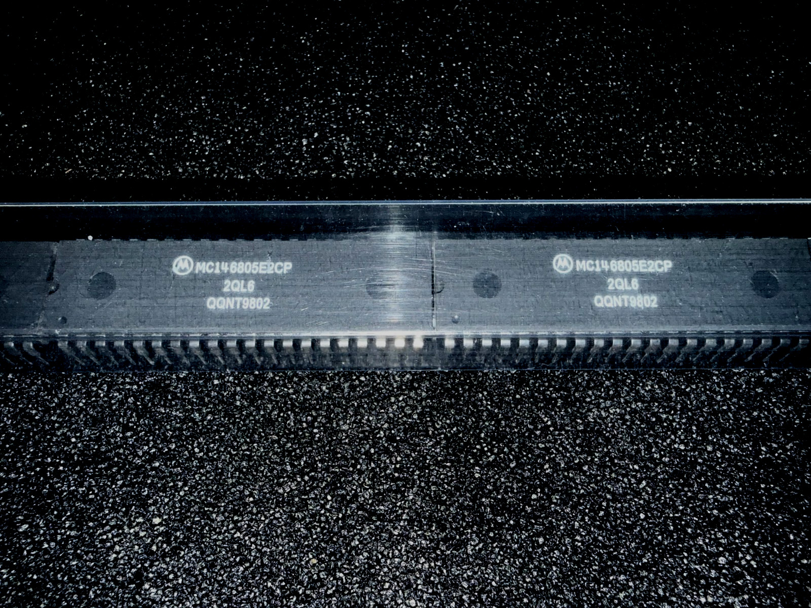 MC146805E2CP   ( Upgrade  of  MC146805E2P, Industrial Temperature )