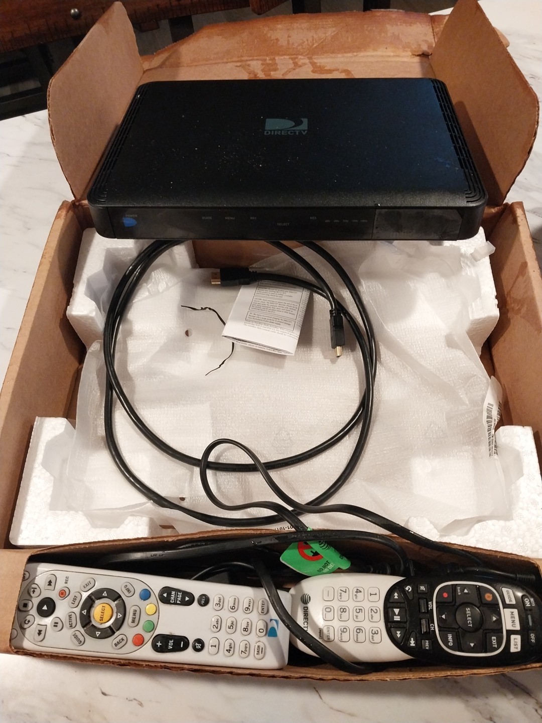 DirecTV HR44-500 Receiver with Power Supply