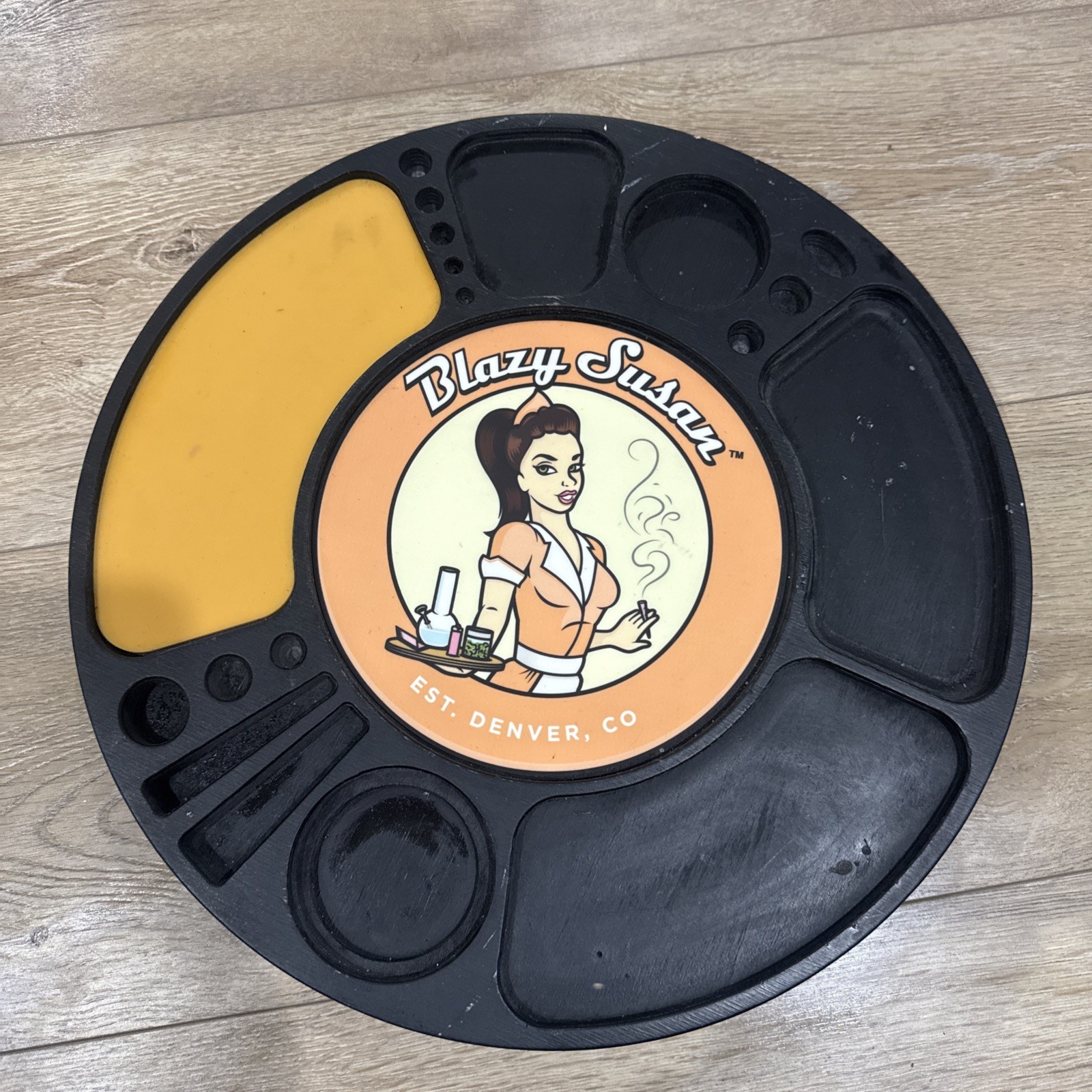 Blazy Susan - Spinning Dab Tray Station