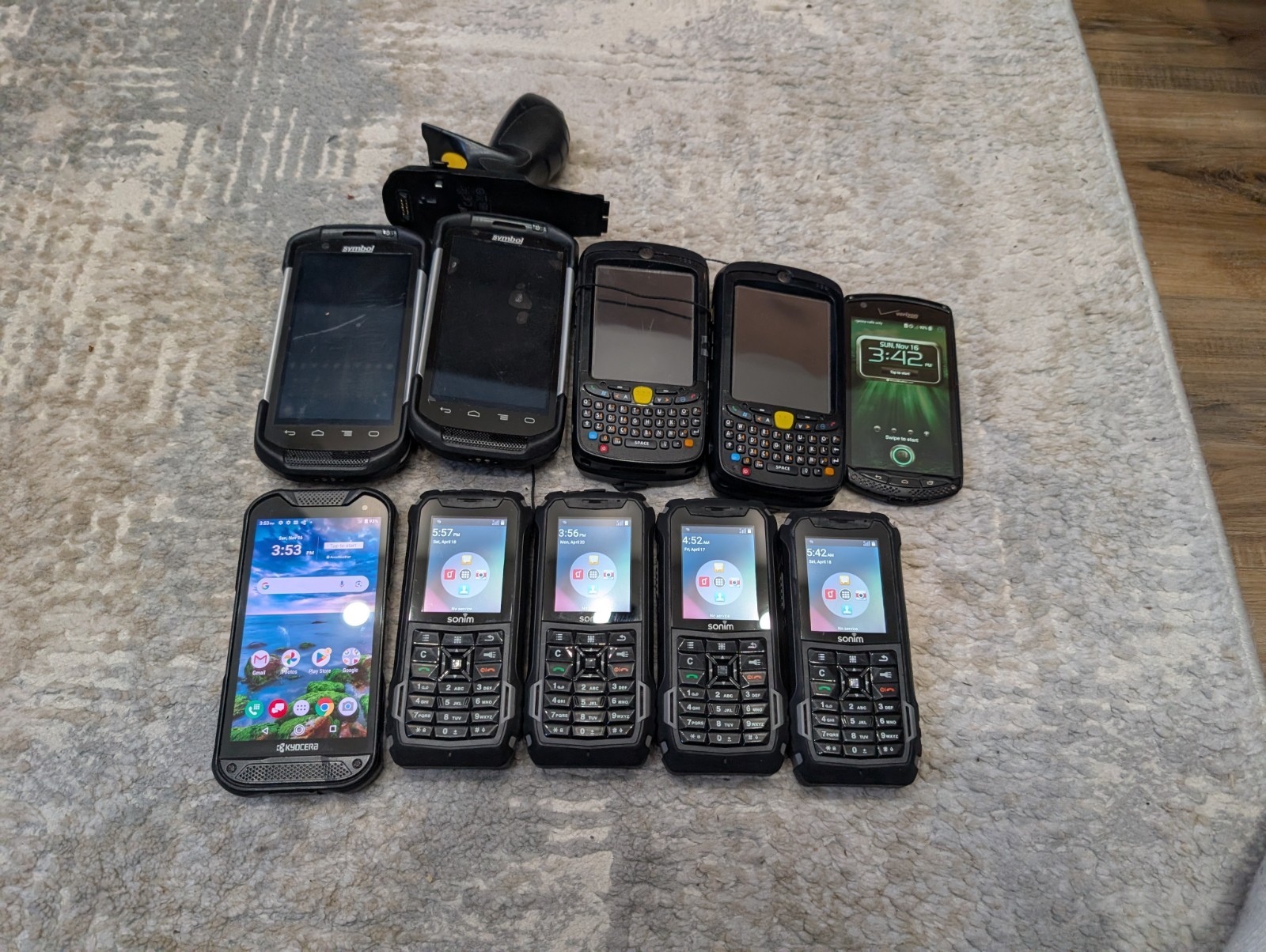 Lot Of 10 Mobile Device |4 Sonim XP5|2 Motorola MC55A0|2 Symbol TC700H|2 Kyocera