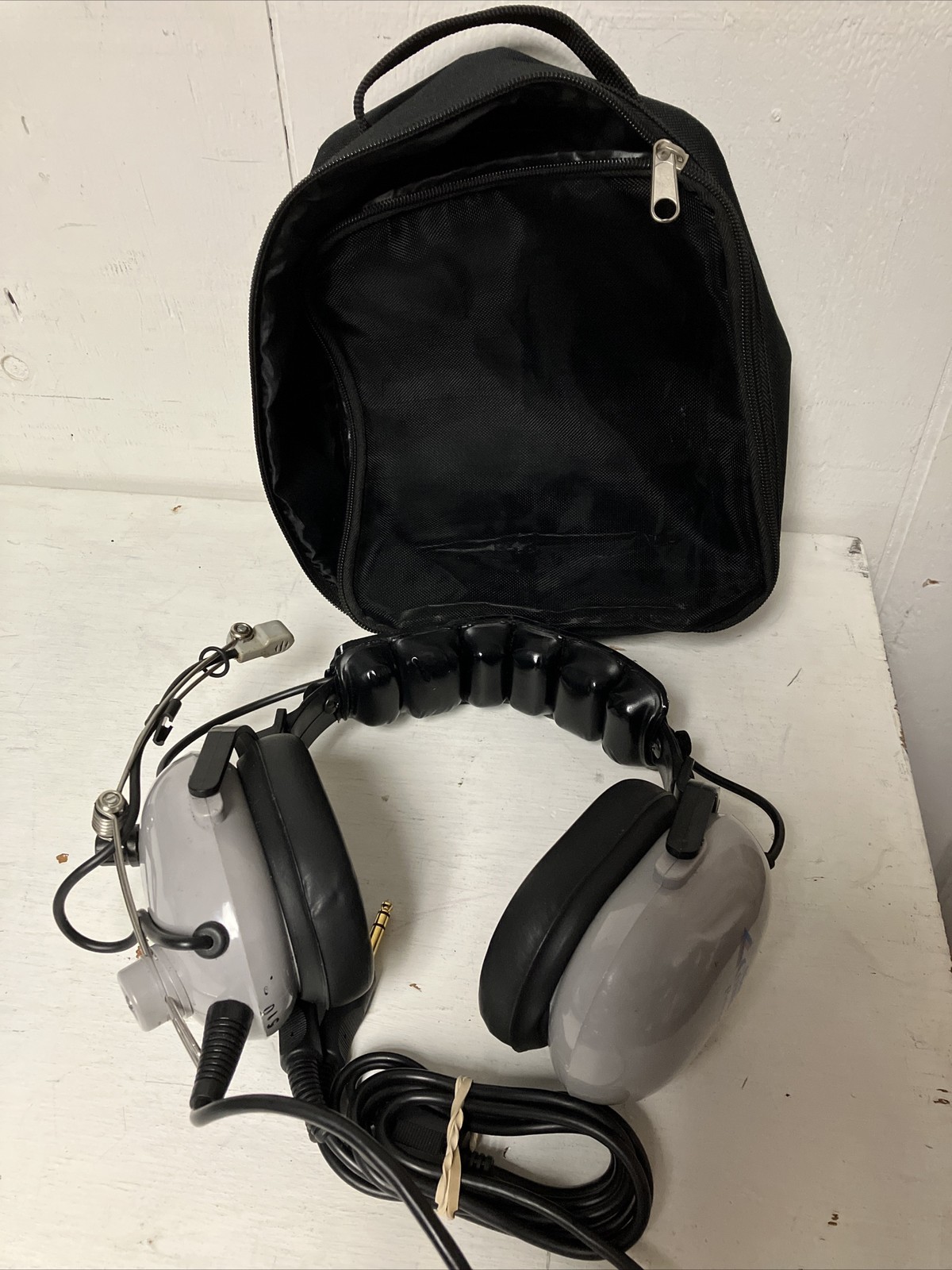 softcomm prince c-45-20 Active Noise attenuating aviation headset