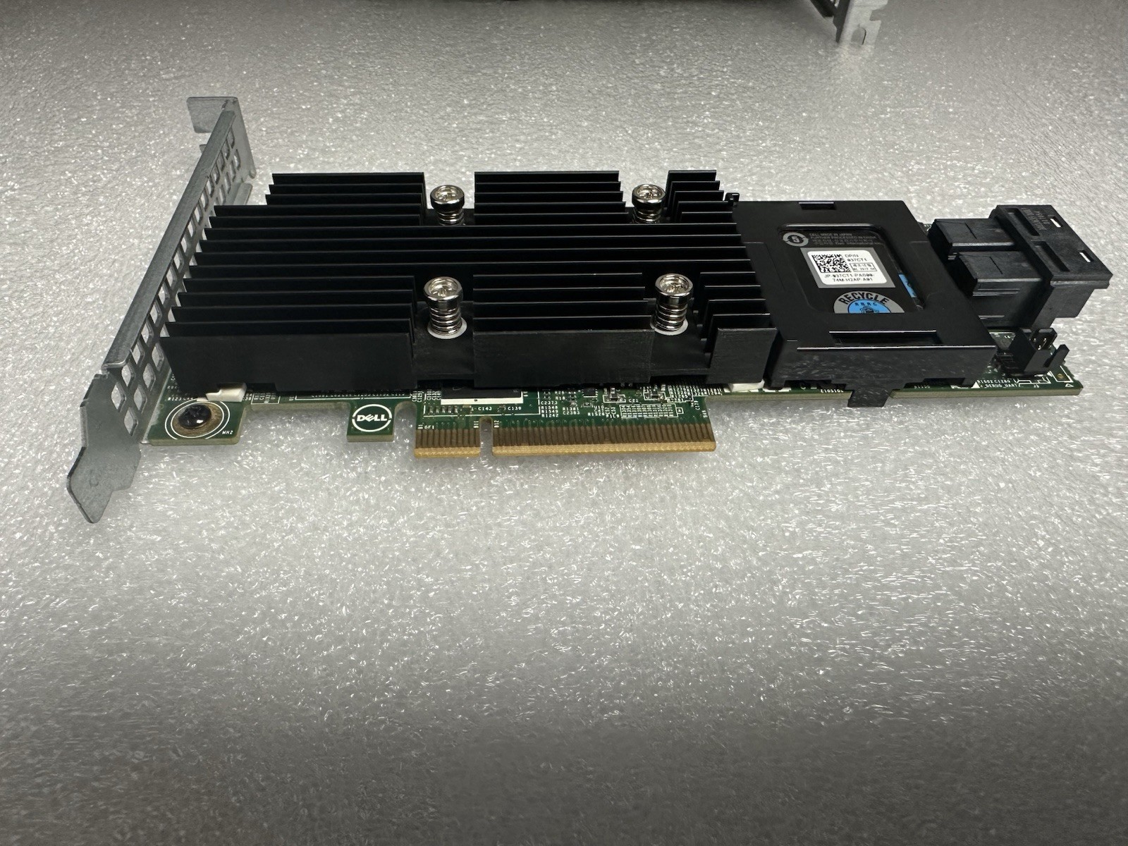 DELL PERC H730 12GB/S SAS PCI-E 3.0 X8 1GB NV FOR PE R830 T430 T630 044GNF