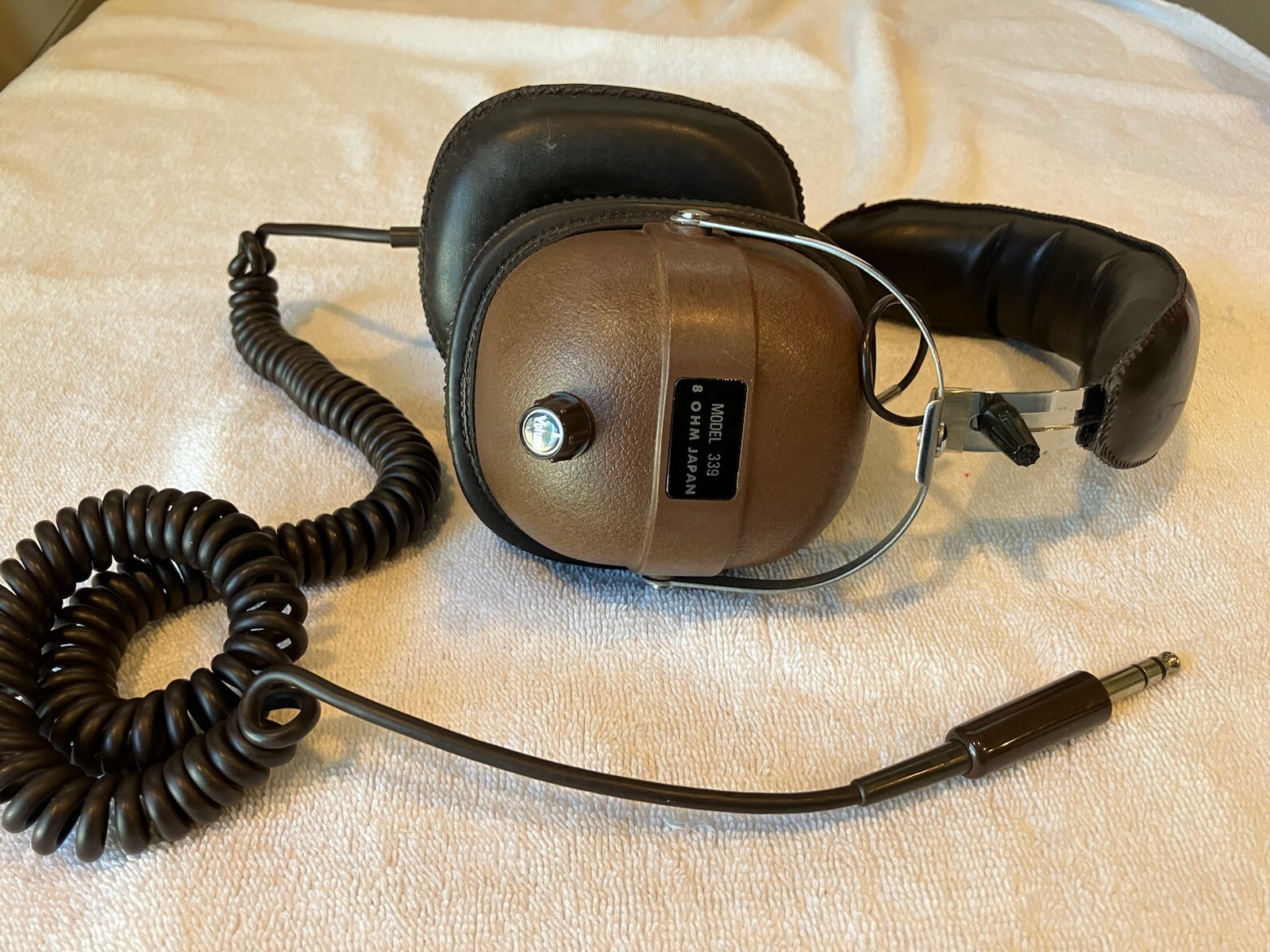 Vintage 1970's Model 339 8 OHM Stereo Head Set (Japan)