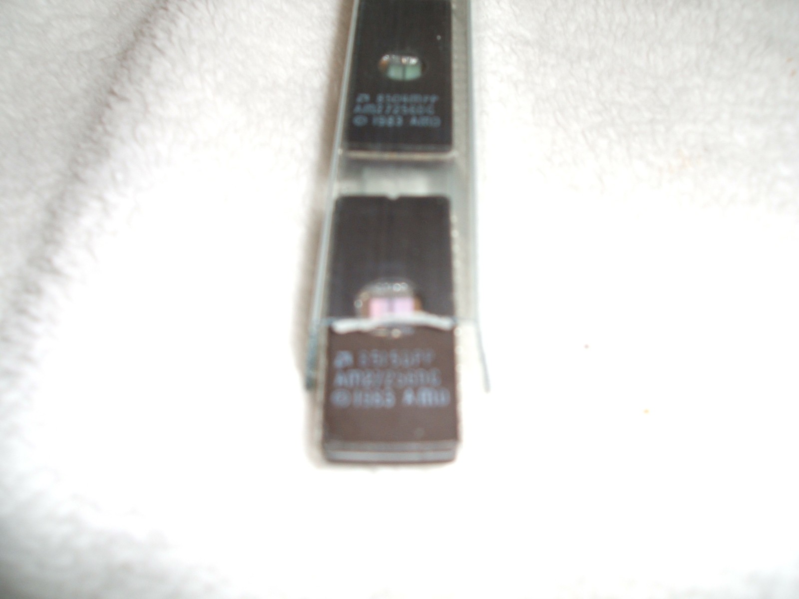 (5) AMD AM27256DC EEPROM 32K 8BIT 28PIN DIP Lot of 5 New in the anti-static tube