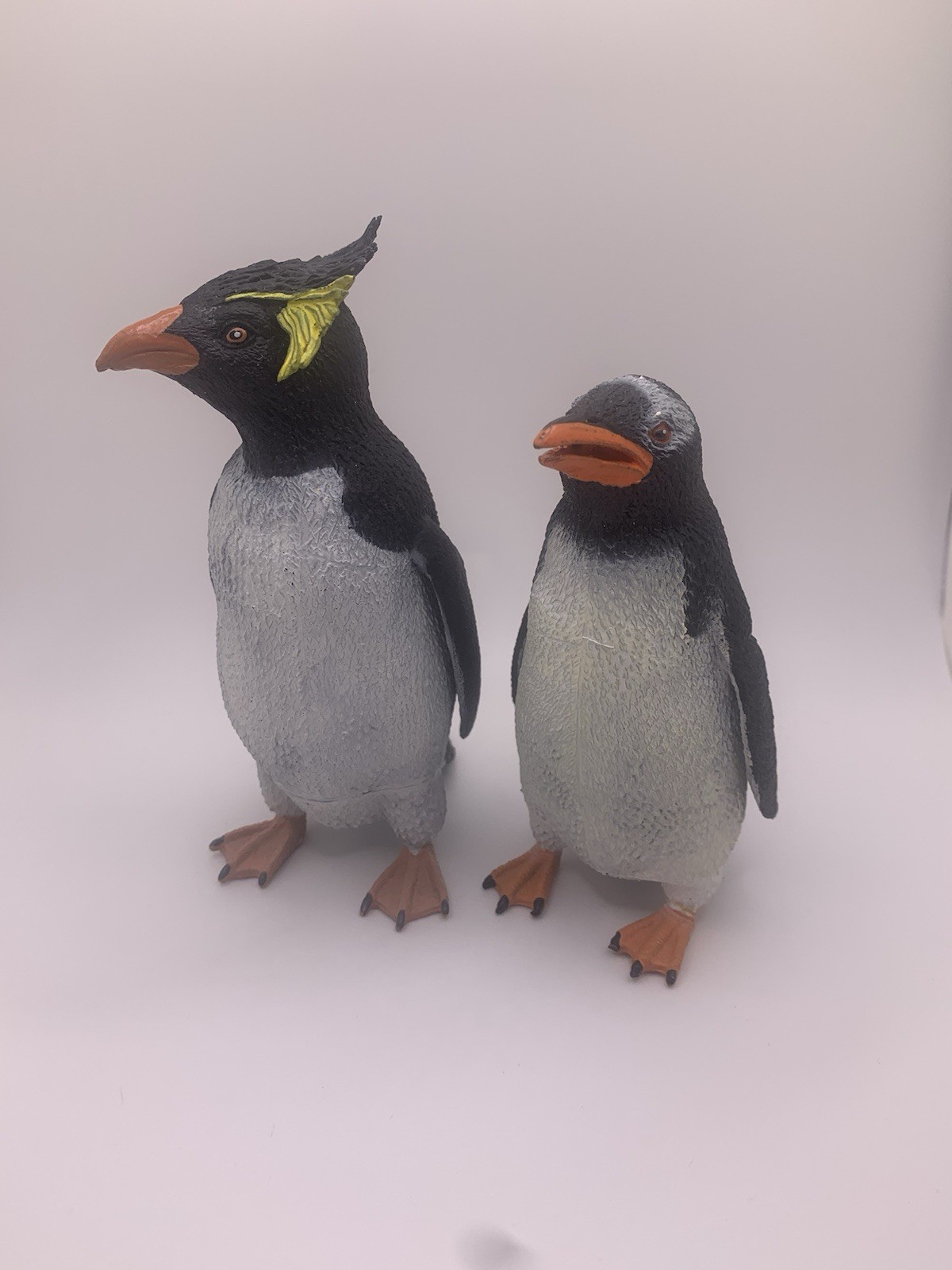 2006 K&M International Penguin Toy Figure Lot Rock Hopper and Gentoo