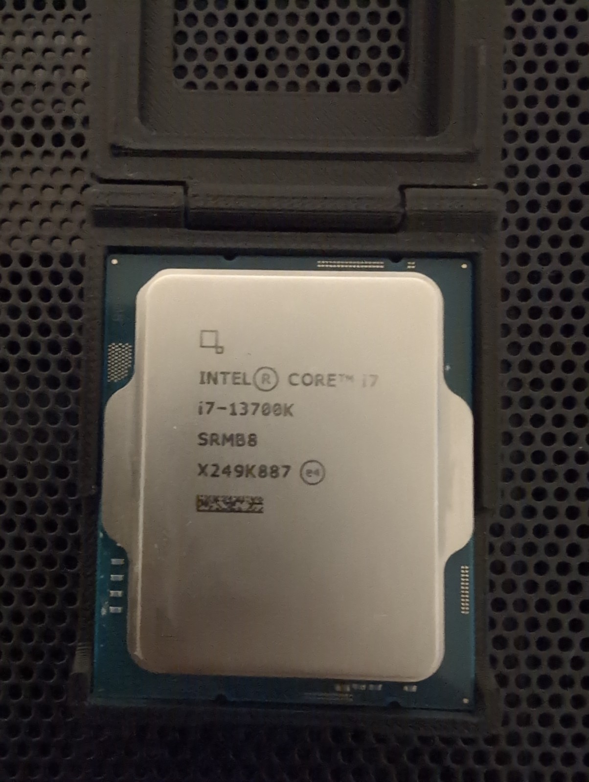 Intel Core i7-13700K 16-Core 3.4GHz Processor