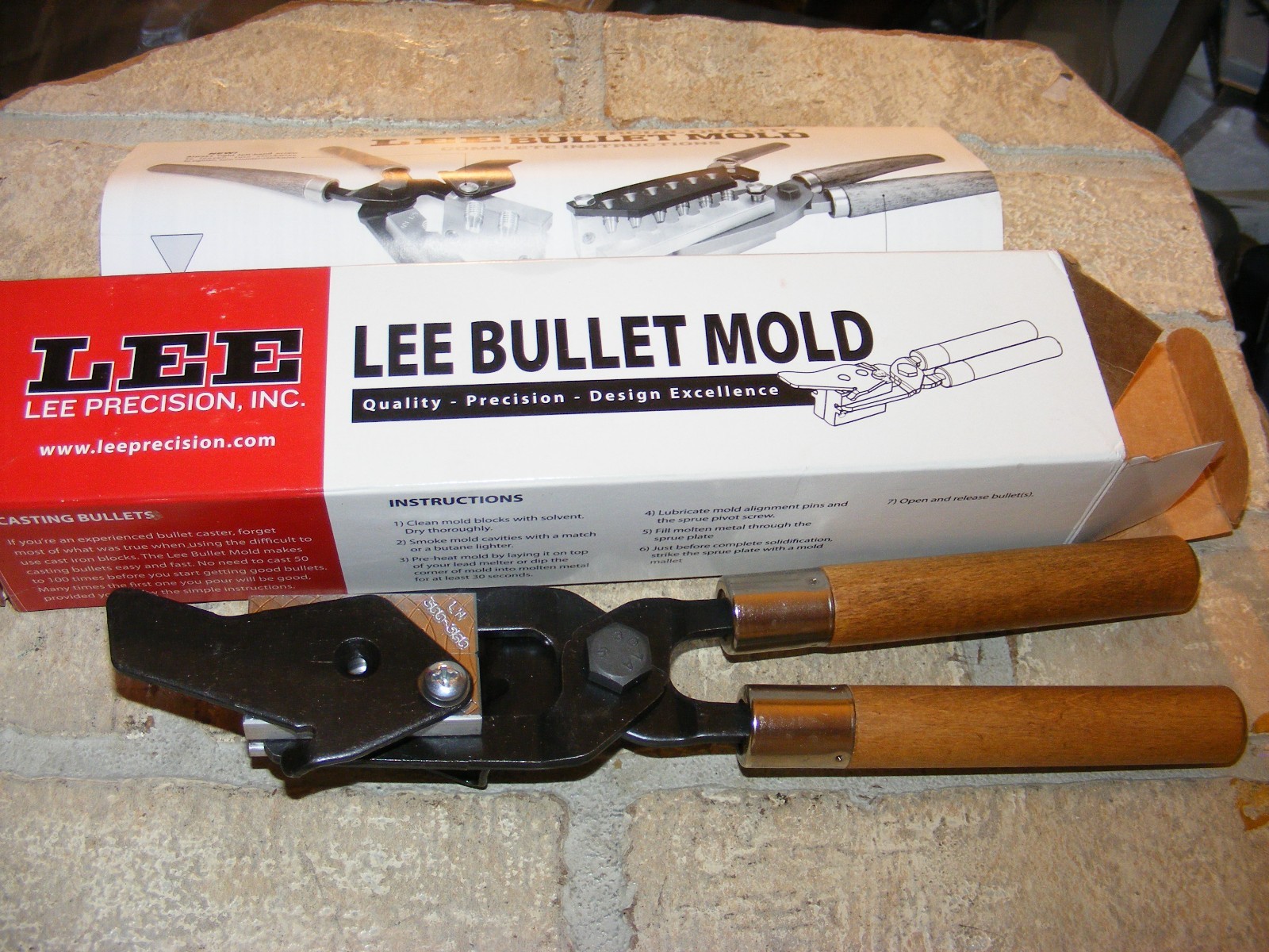 Lee Minie Ball Bullet Mold .500 360 Grain for Black Powder Muzzleloader Rifle