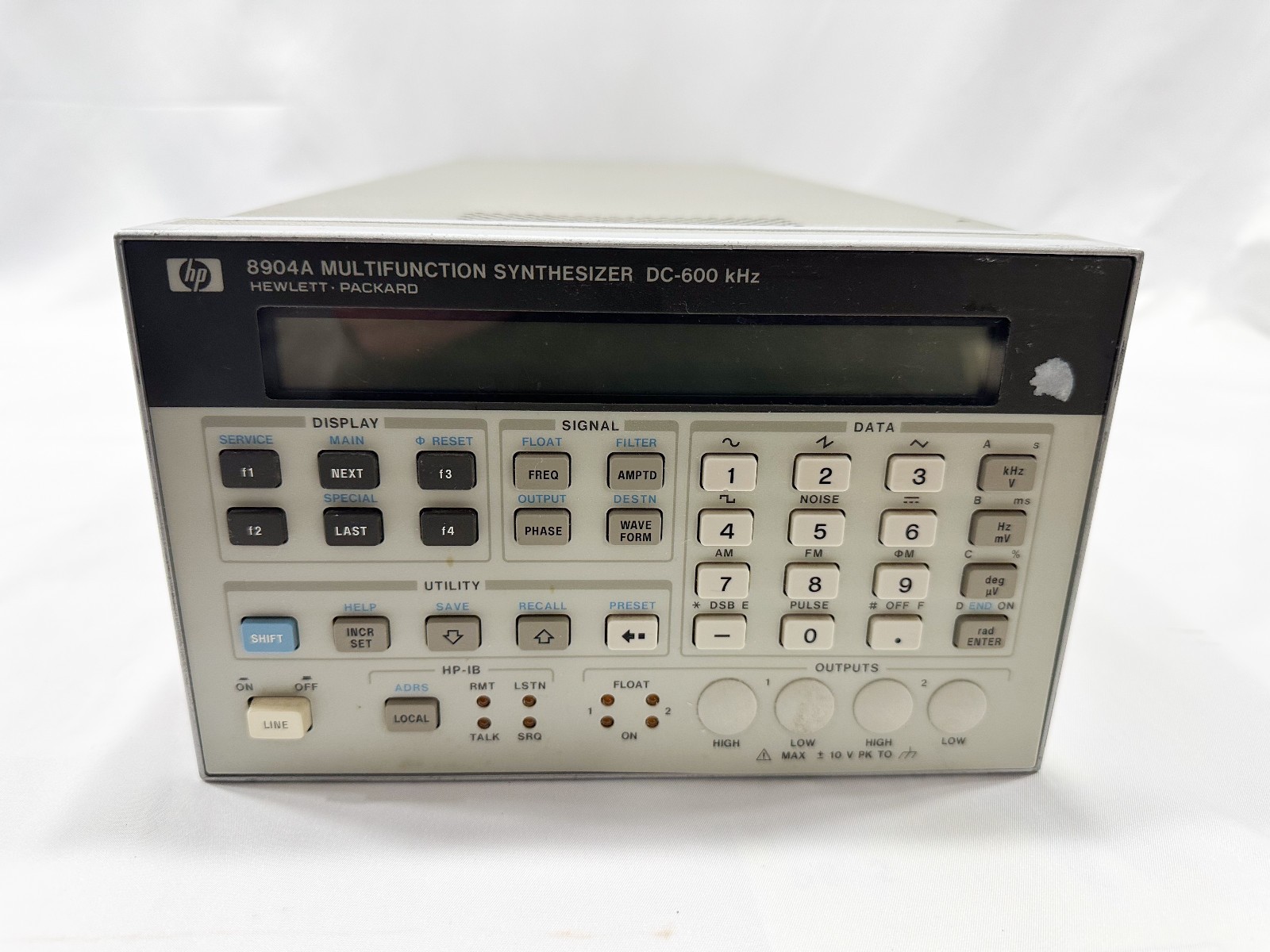 HP 8904A Multifunction Synthesizer DC 600 kHz