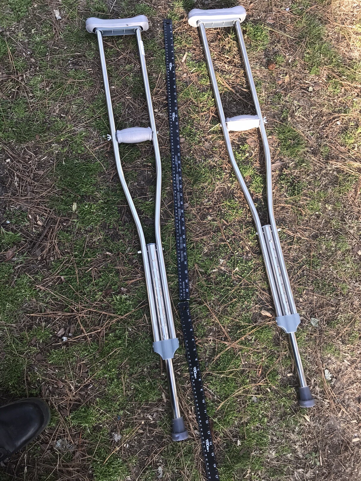 Adjustable height underarm crutch, stainless steel