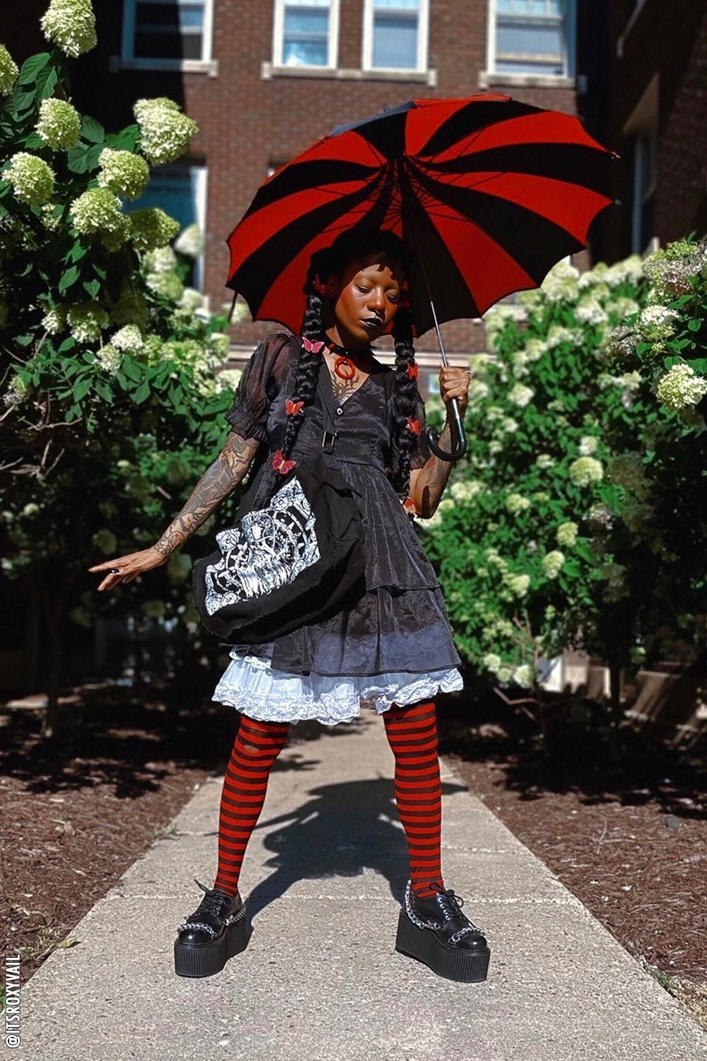 Batwing Pagoda Umbrella [BLACK/RED STRIPED] Goth Emo Fancy