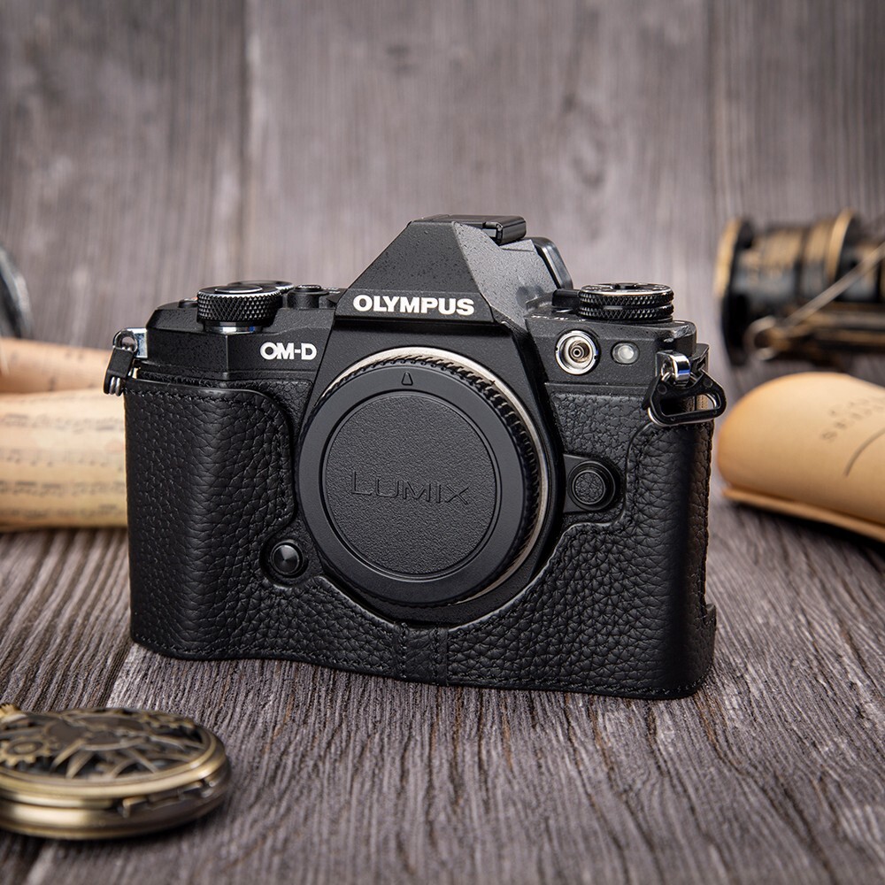 Cowhide Real Leather Half Camera Case Bag for Olympus OM-D E-M5 Mark II Black