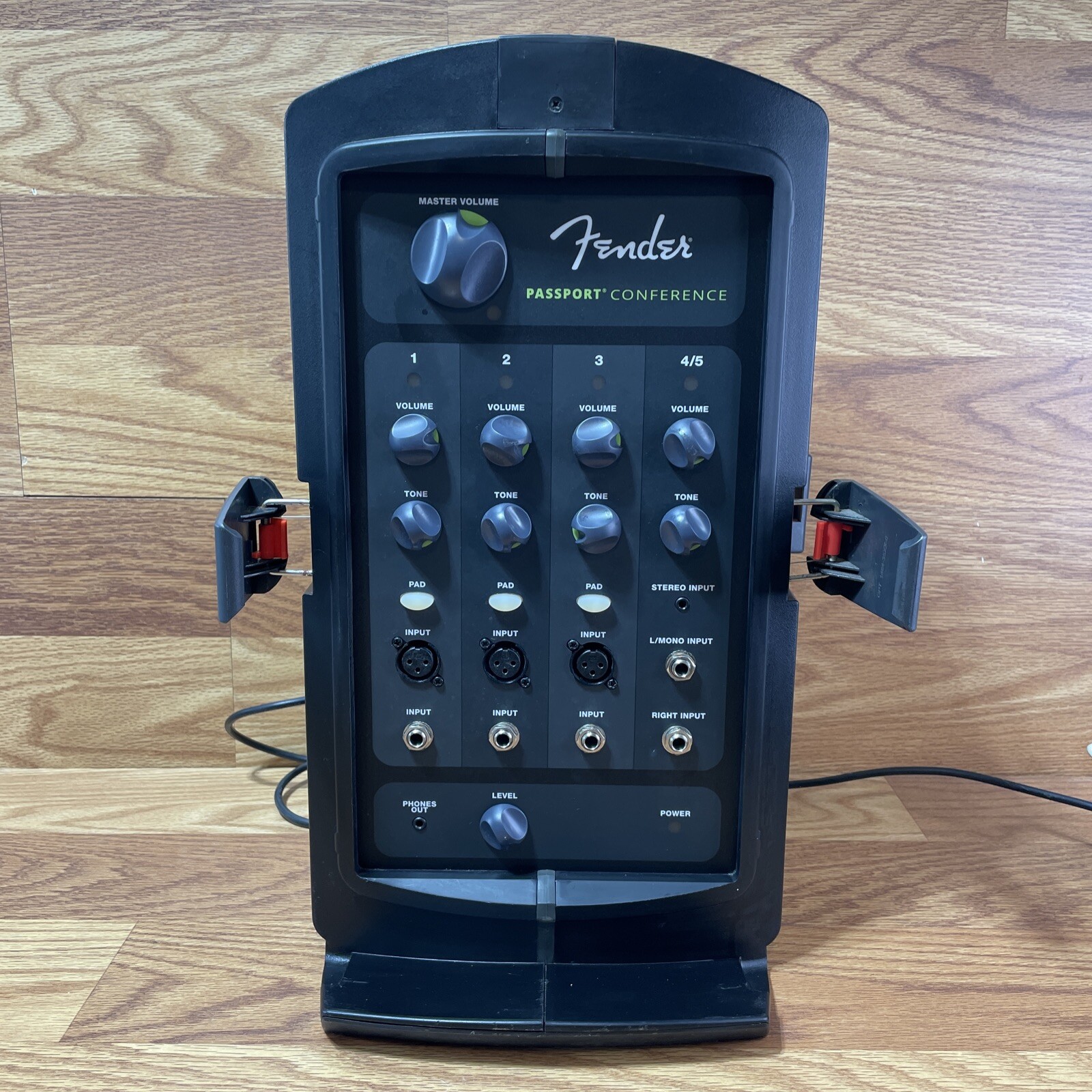 Fender Passport Conference Portable 4-Channel PA System PR844 TESTED