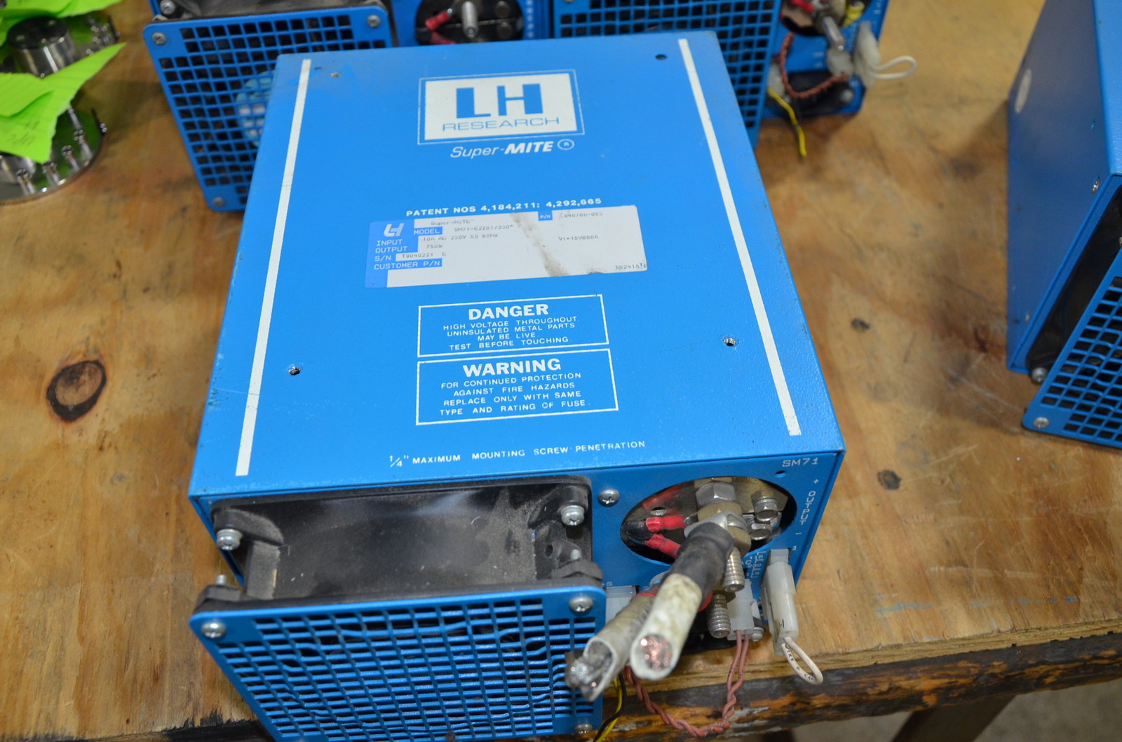LH Research 15 Volt 50 Amp 750 Watt Super Mite DC Power Supply SM71-E2281 846766