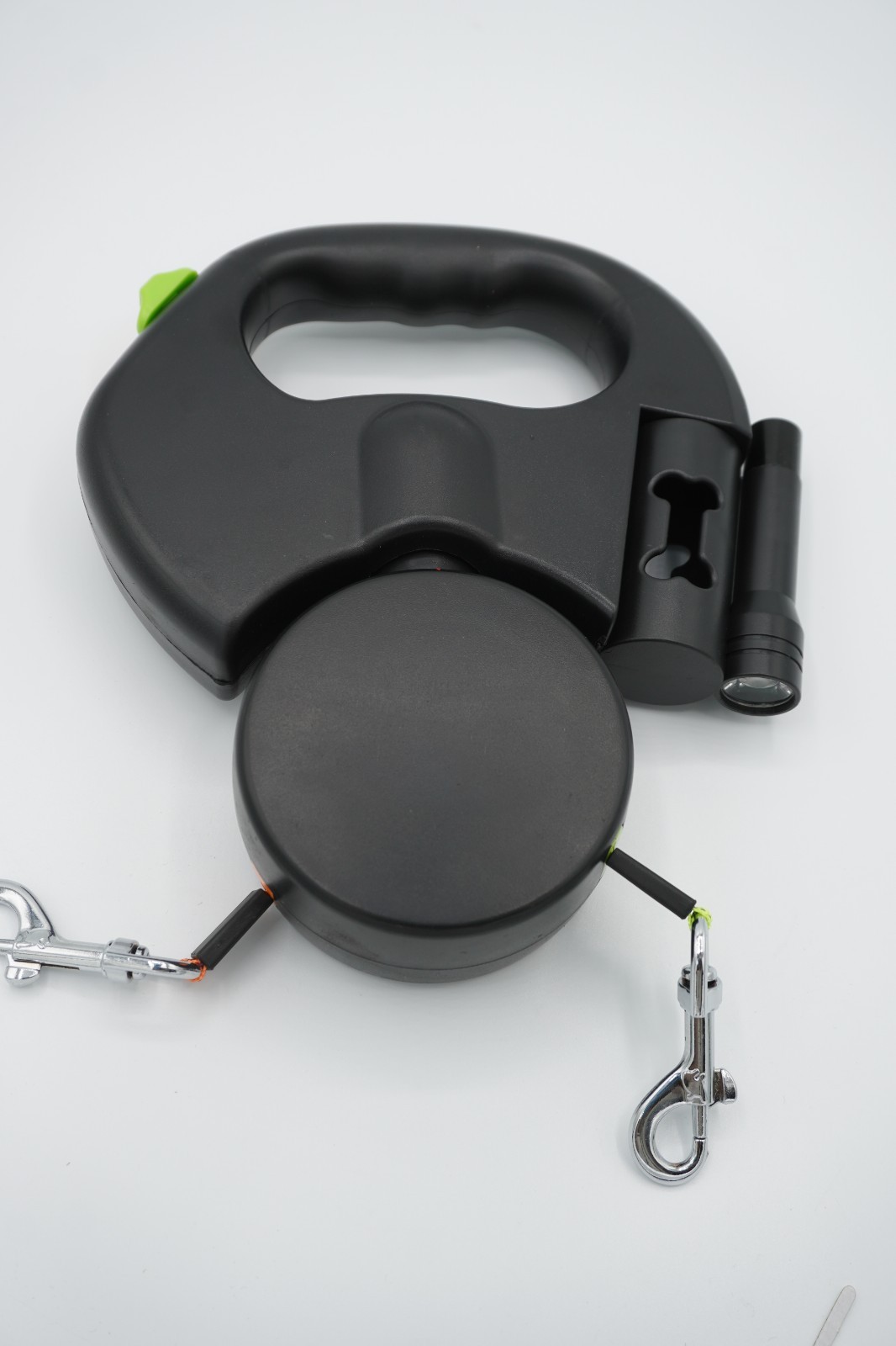 Retractable Dual Non-Tangling Dog Leash W/ Flashlight - Free Shipping