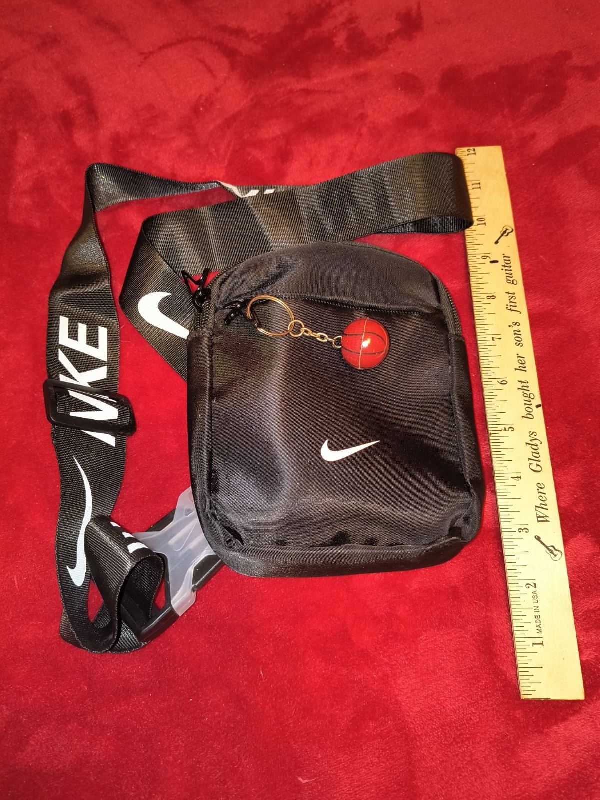 NIKE ESSENTIALS MINI SLING BAG CROSSBODY BLACK NYLON WITH BRANDED STRAP PRE-OWN