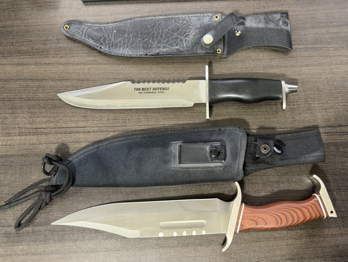(2) FIXED BLADE HUNTING KNIVES - STAINLESS STEEL BOTH HAVE A SHEATH!