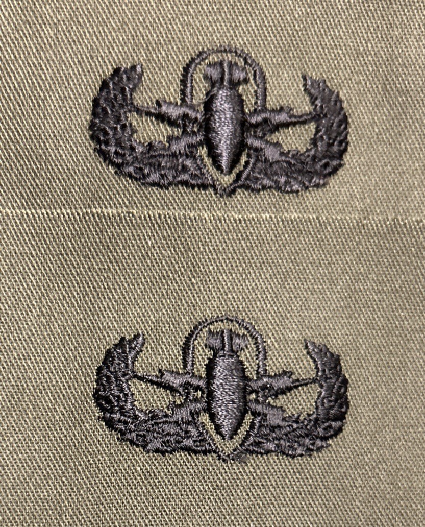 US Army Basic EOD Badges (2) BDU Sew-On Explosive Ordnance Disposal OD USN